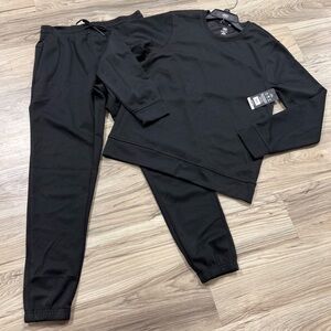 Leg3nd 2 Piece Set Crewneck Sweatshirt and Sweatpants Black Men’s Medium $95 NWT